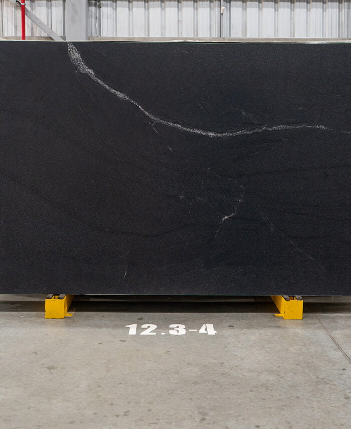 Granito Black Misty